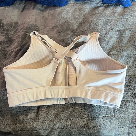 Under Amour Eclipse High Impact Zip Front Sports Bra Size 36C (M-L) - Picture 2 of 7